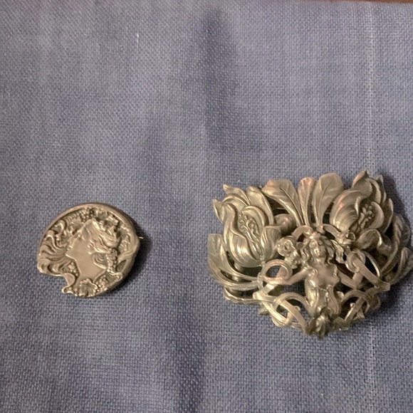 Two Art Nouveau Sterling Front Brooches, beautiful on coat, hat, sweater, scarf! - Picture 1 of 3